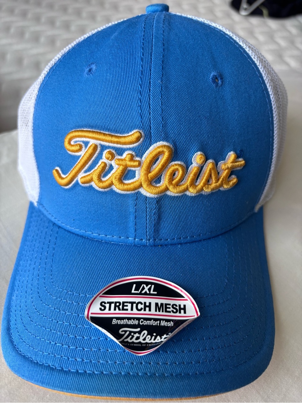 NWT Men’s Titleist Tour Elite Stretch Mesh Golf Hat - Blue/White (L/XL)